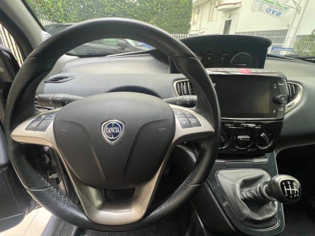 LANCIA Ypsilon 1.0 FireFly 5 porte S&S Hybrid Ecochic Gold