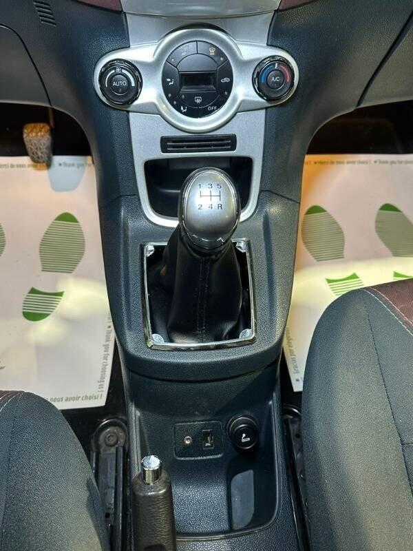 Ford Fiesta 1.4 TDCi 5p. Titanium