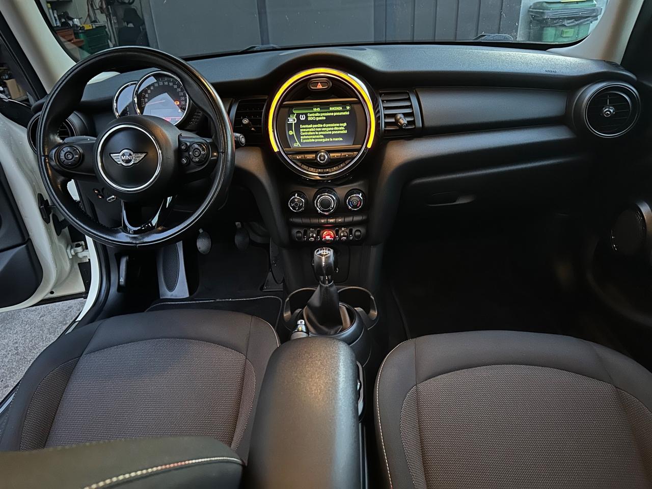 Mini 1.5 Cooper D Business XL