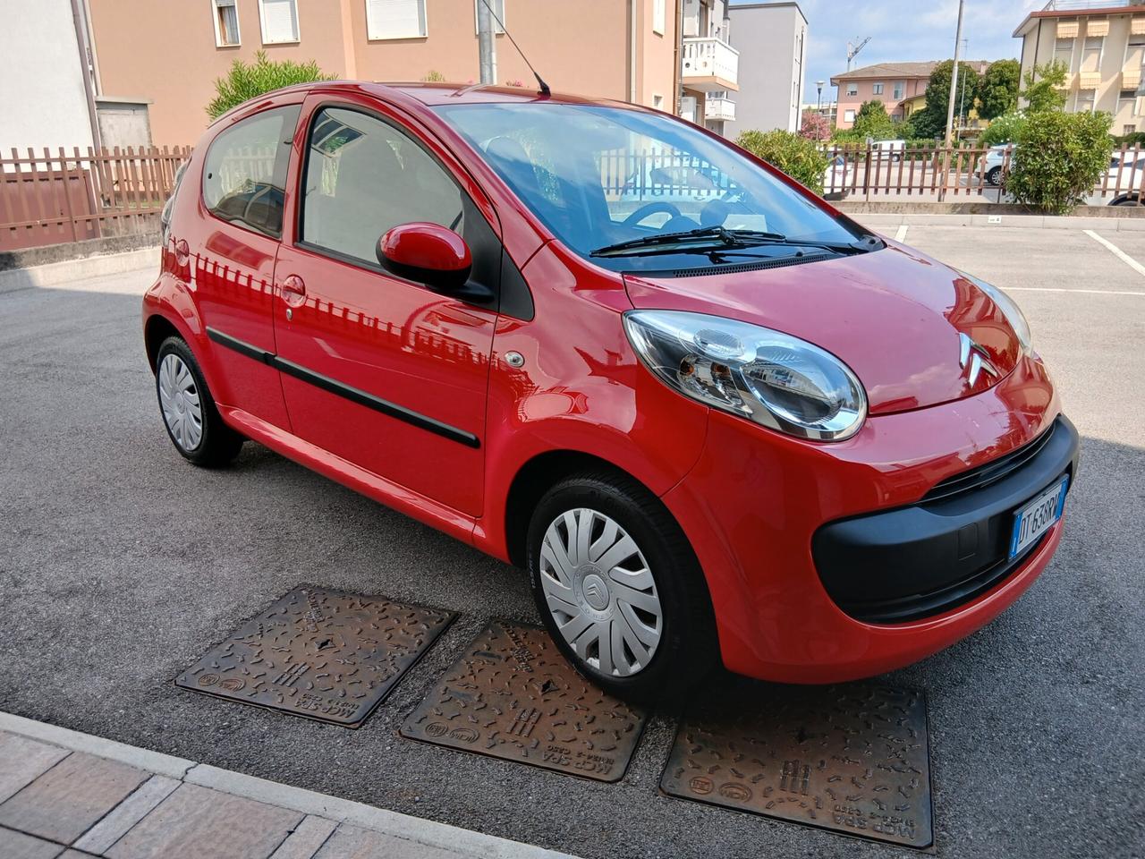 Citroen C1 1.0 5 porte OK per neo patentati