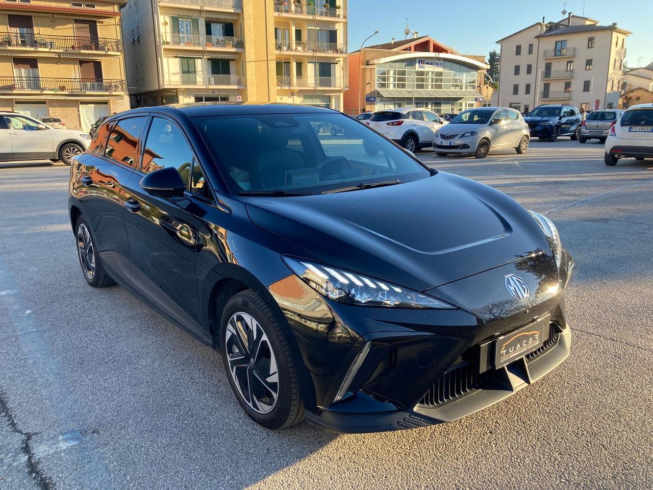 Mg MG4 4 EV Long Range 64 kWh LUXURY #8431