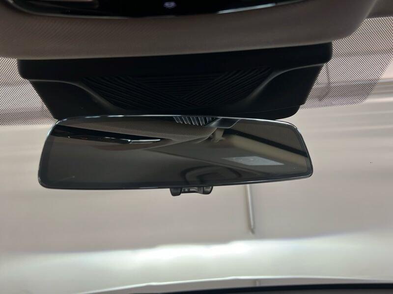 BMW X2 U10 sdrive 18d auto