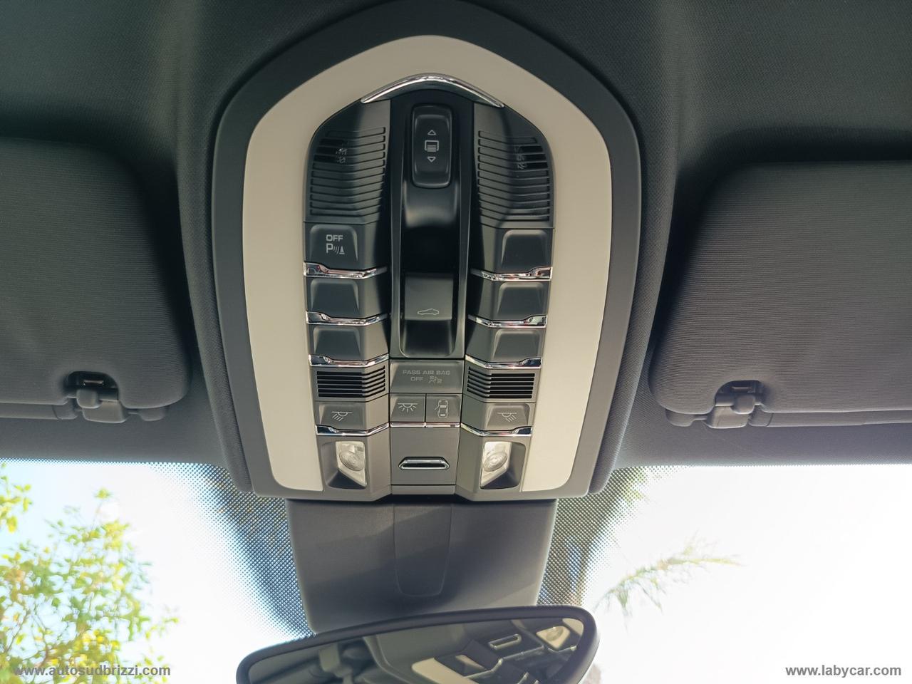 PORSCHE Cayenne 3.0 Diesel Platinum Edition