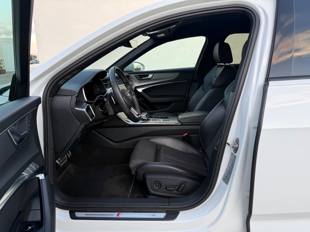 Audi A6 AVANT SLINE INTERNO ESTERNO