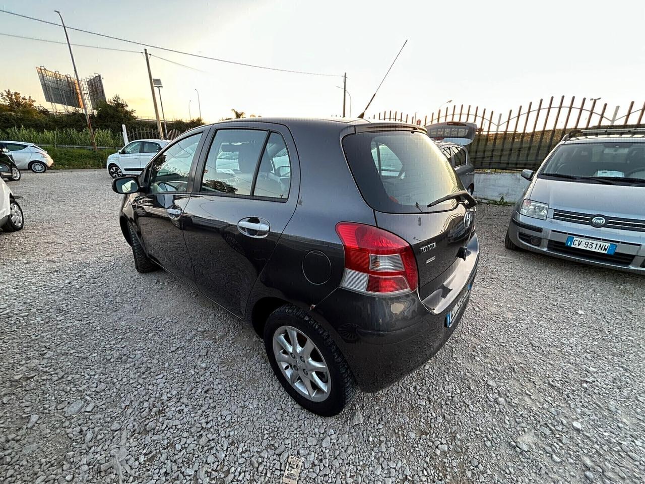 Toyota Yaris 1.3 5 porte Active