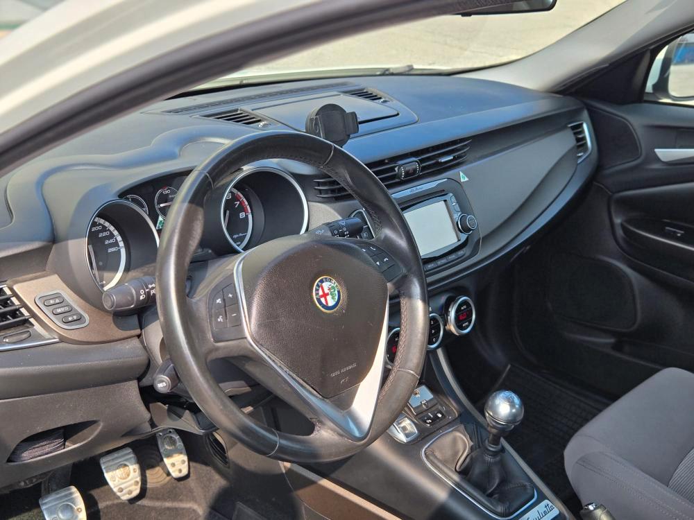 Alfa Romeo Giulietta 1.4 t. Distinctive Gpl 120cv E6