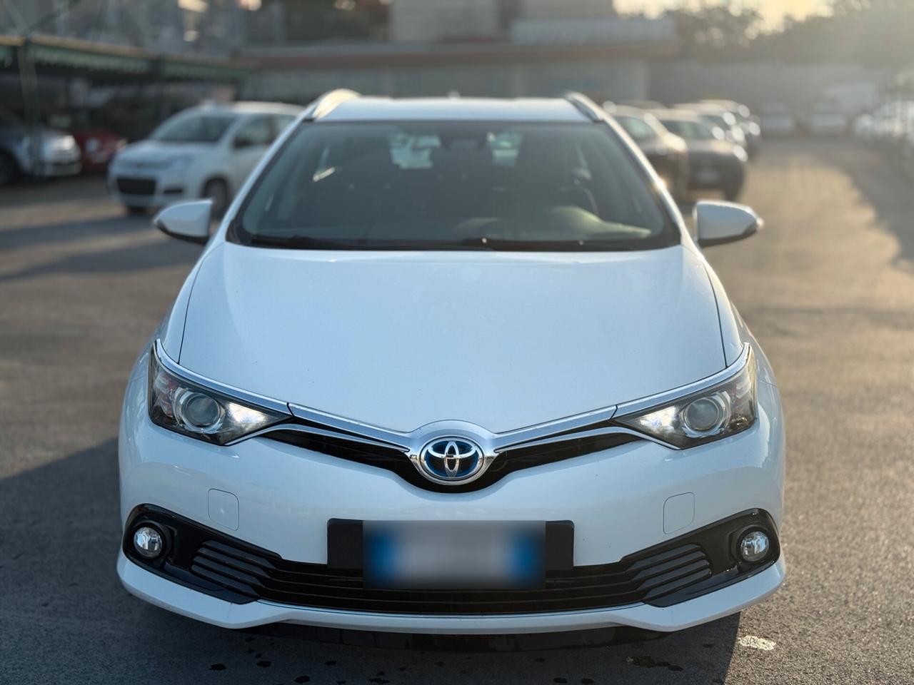 Toyota Auris Touring Sports 1.8 Hybrid Lounge