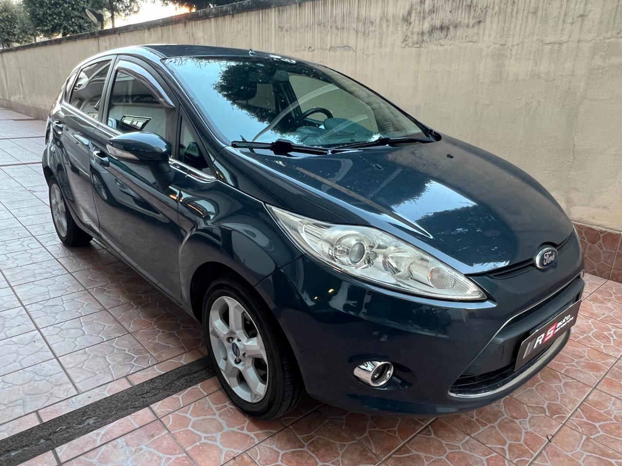 Ford Fiesta 1.4 TDCi 70CV 5 porte Titanium