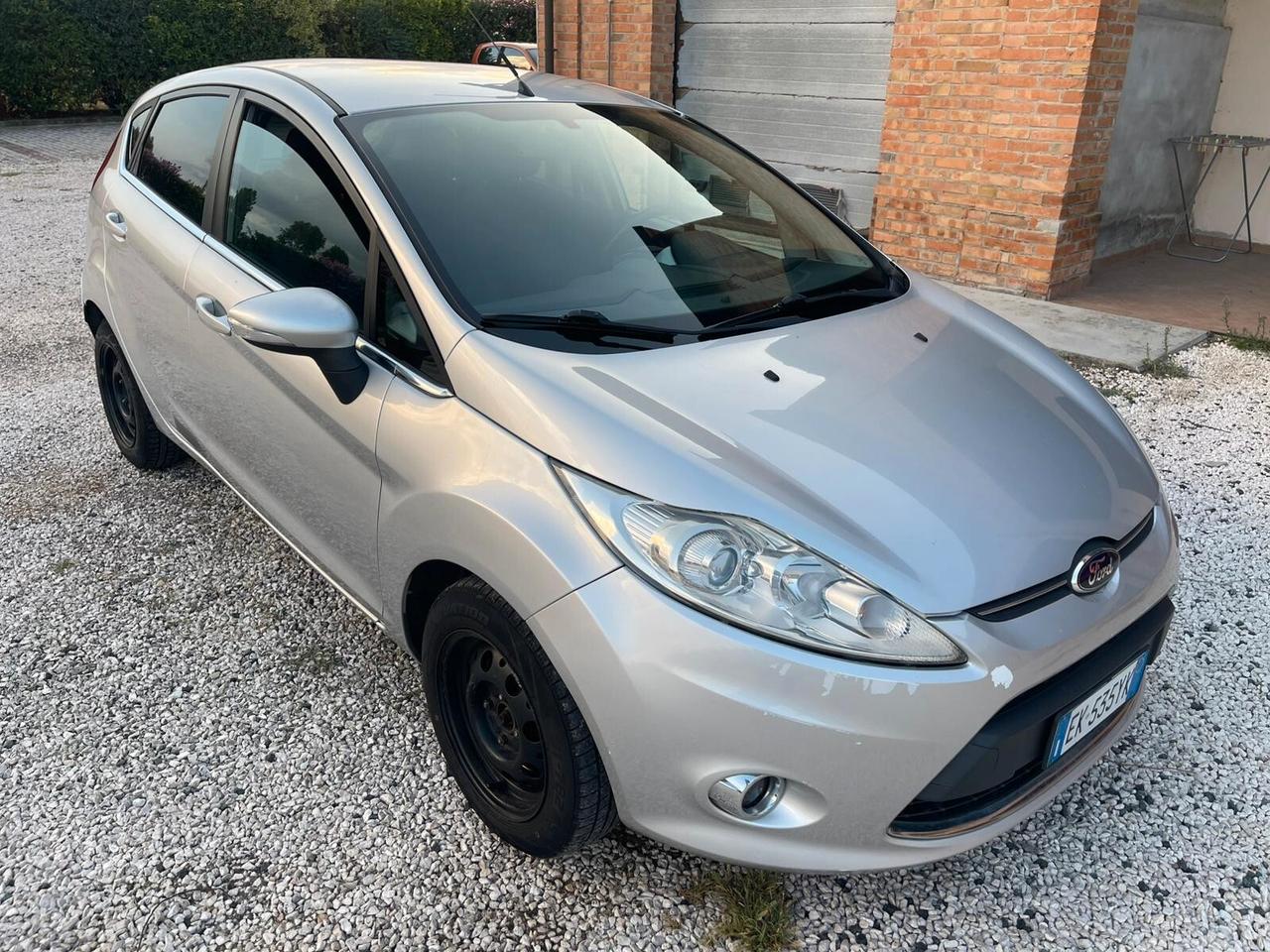 Ford Fiesta 1.4 TDCi 70CV 5 porte Titanium