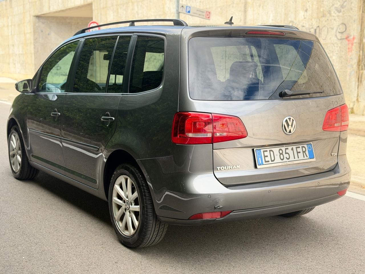 Volkswagen Touran 1.6 TDI 105cv 7 POSTI OK NEOPATENTATI