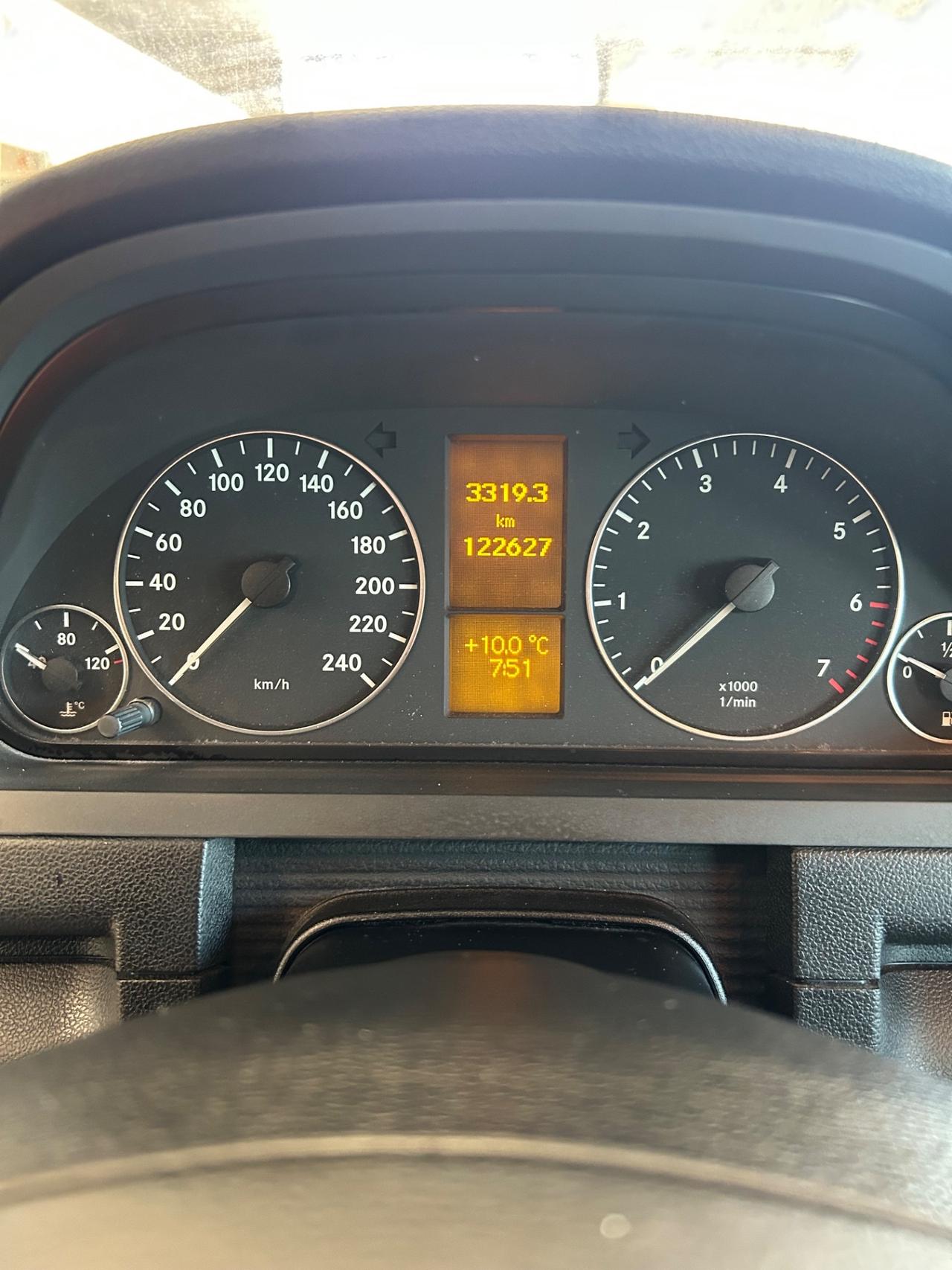 Mercedes-benz A 150 (W-C169) Avantgarde (70 kw)