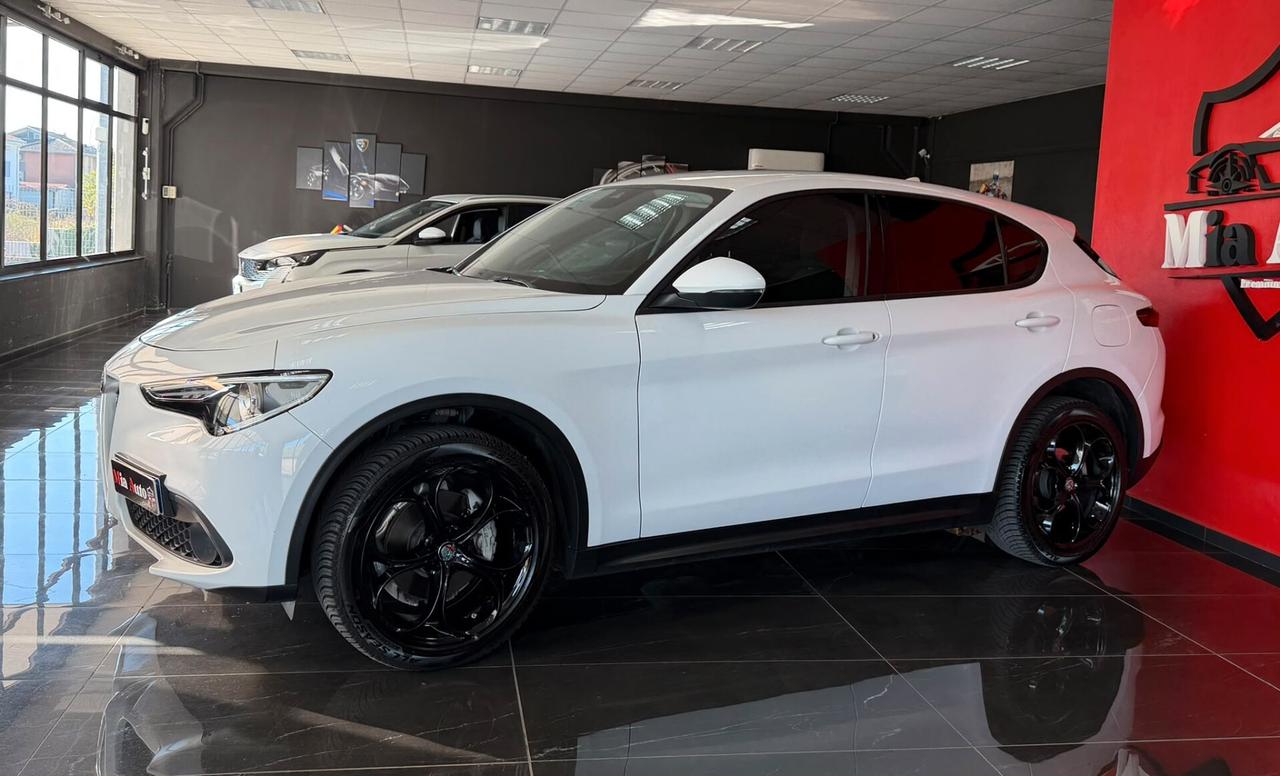 Alfa Romeo Stelvio 2.2 Turbodiesel 190 CV AT8 Q4 Super