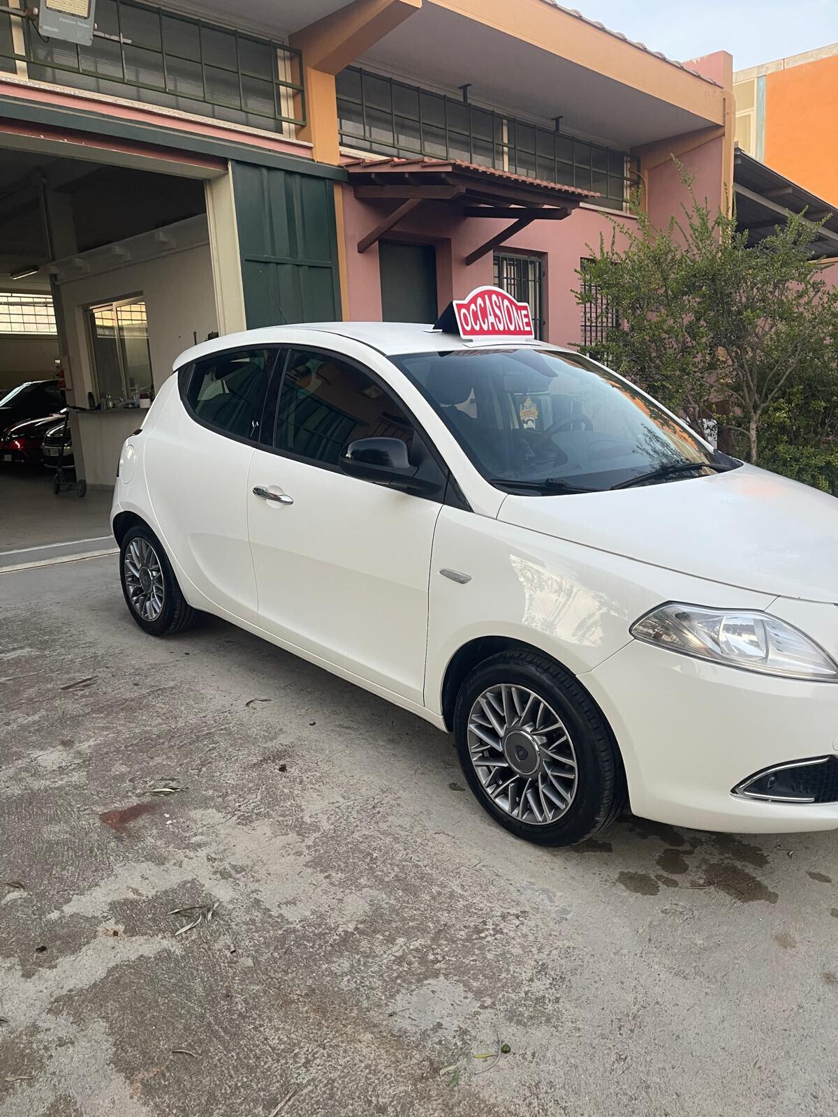 Lancia Ypsilon 1.3 MJT 16V 95 CV 5 porte S&S Platinum