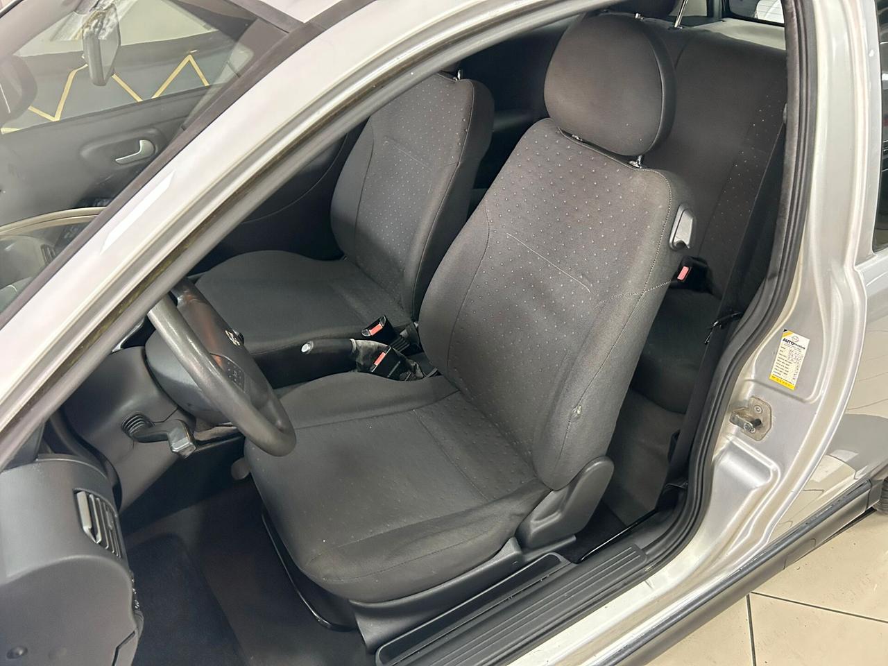 Opel Corsa 1.0i 12V cat 3 porte