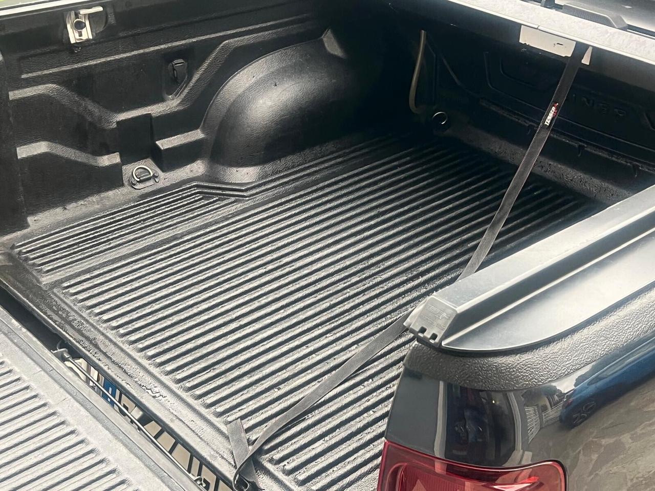 VW AMAROK 3.0 V6 TDI 258cv 4MOT. BMT AVENTURA