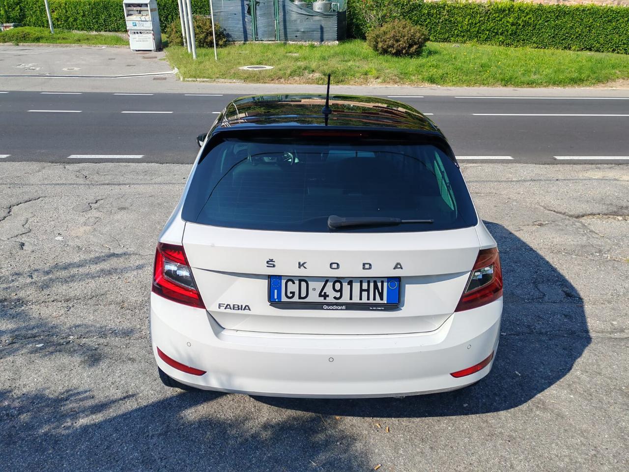 Skoda Fabia 1.0 MPI 60 CV Twin Color Nero