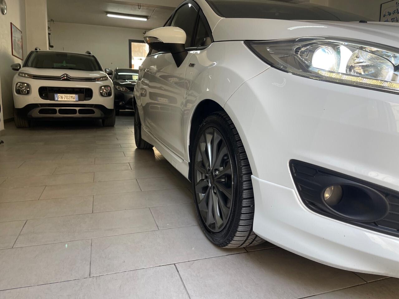 Ford Fiesta 1.5 TDCI 75CV 5 ST-Line