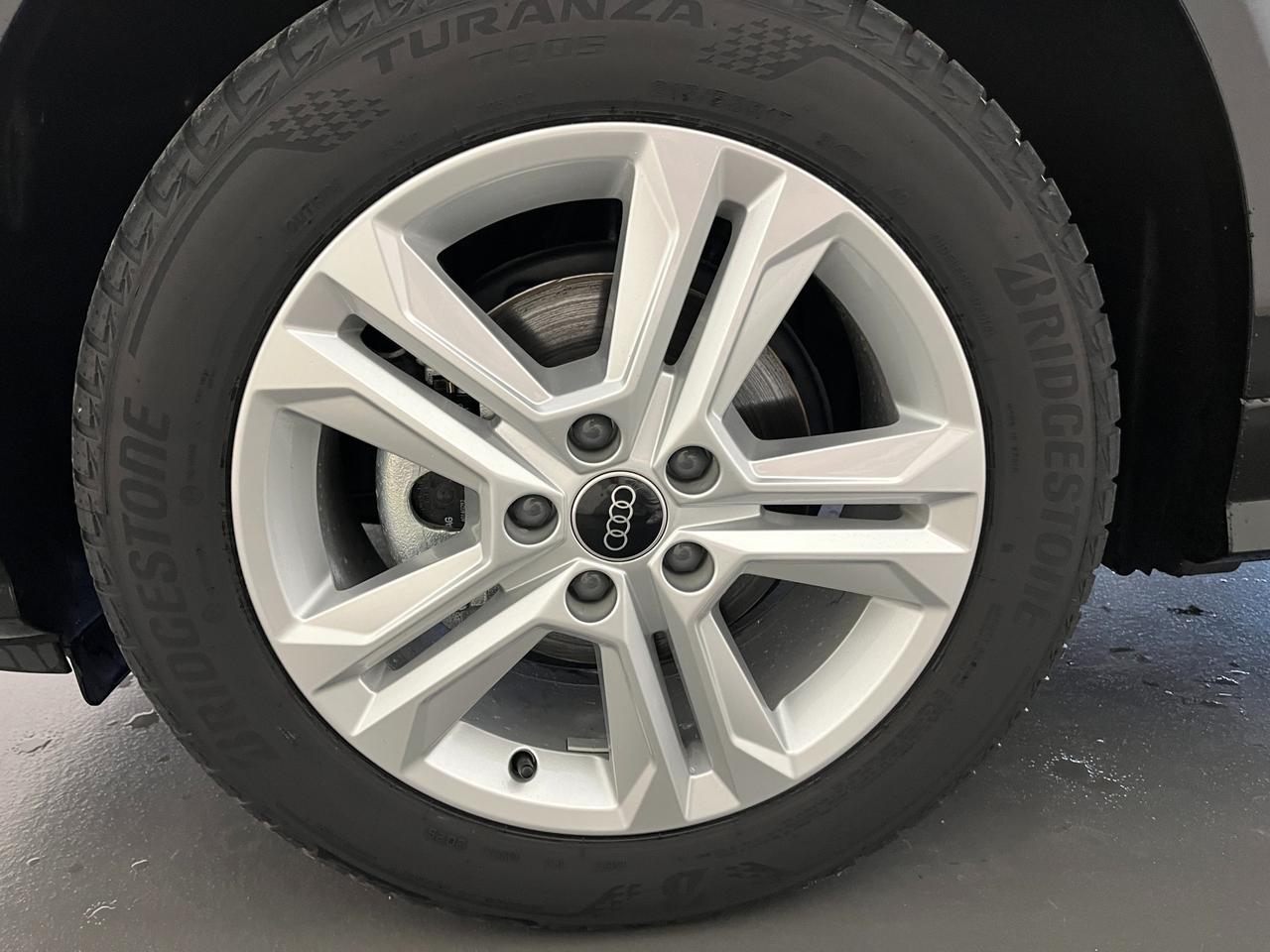 AUDI Q2 35 TFSI S-TRONIC BUSINESS ADVANCED