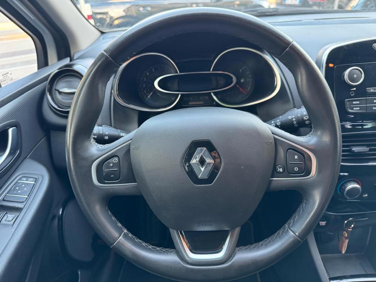 RENAULT CLIO TCe 12V 75cv GENERATION NEOPATENTATI