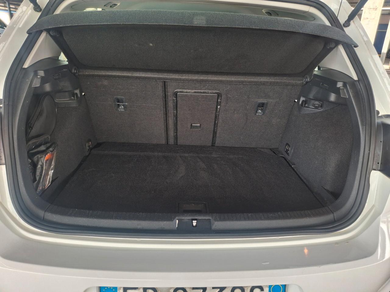 Volkswagen Golf 7--1.6 TDI 105cv. Highline BlueMotion Technology