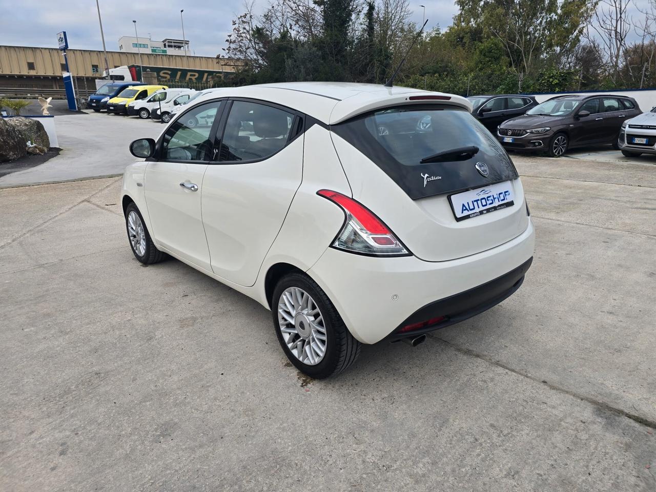 Lancia Ypsilon 1.2 69 CV 5 porte Platinum