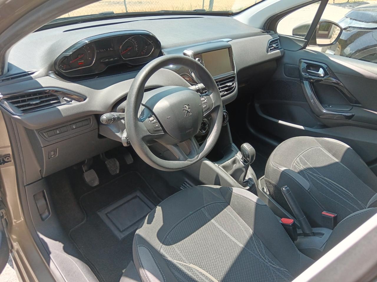 Peugeot 208 1.4 HDi 68CV 5P NEOPATENTATI
