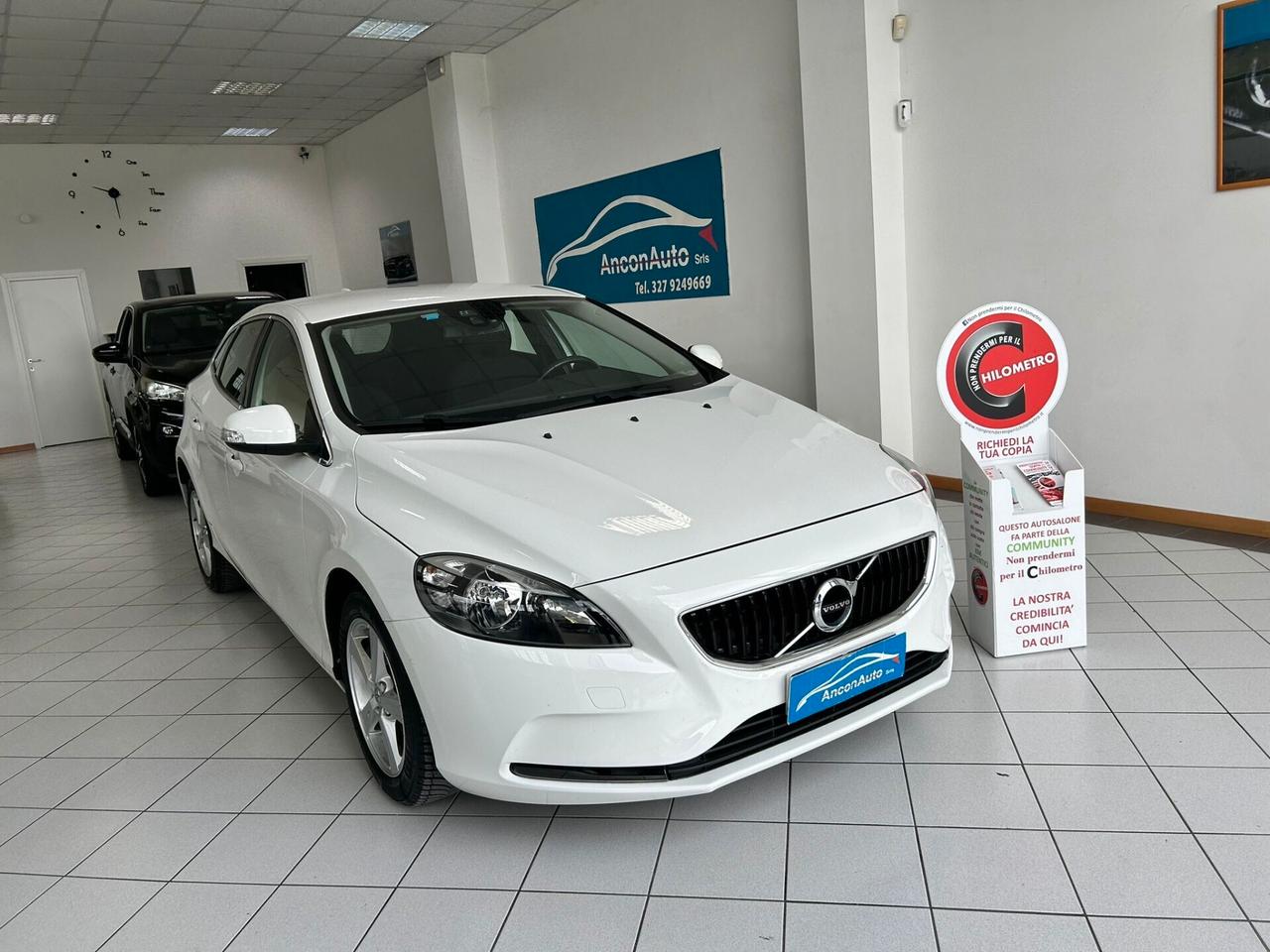 Volvo V40 2.0 D2 X NEOPATENTATI 2017