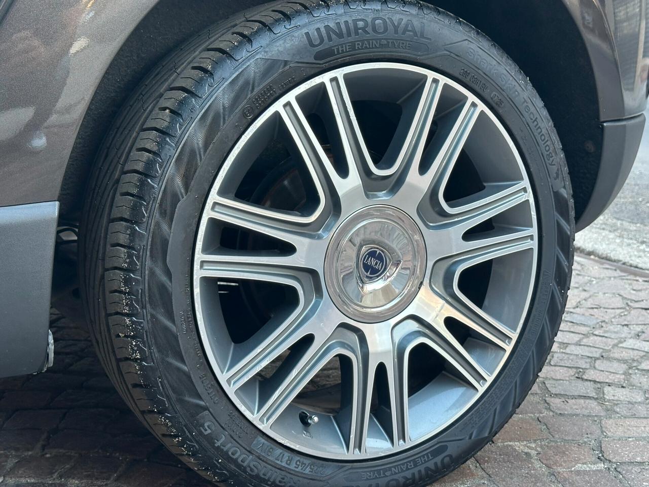 Lancia Delta 2.0 MJT DPF Argento