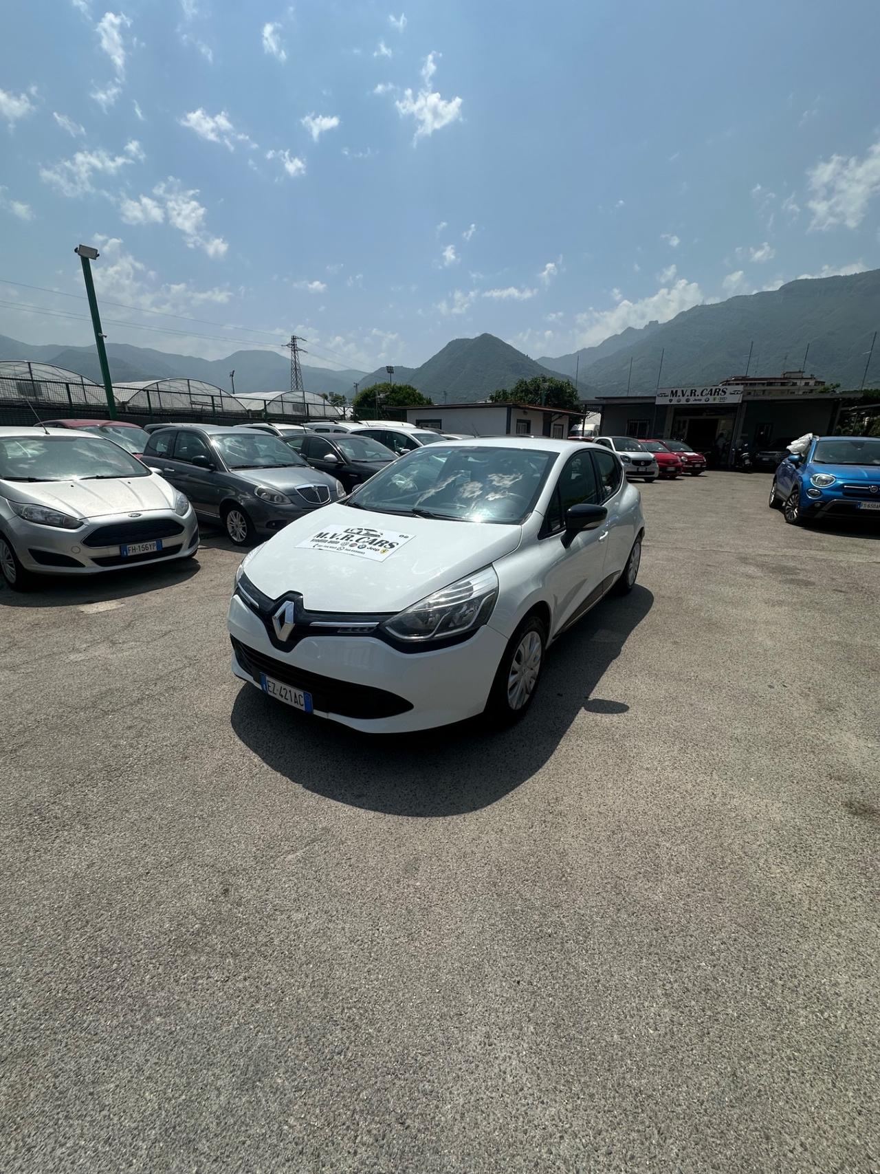 Renault Clio 1.2 75CV GPL 5 porte Costume National