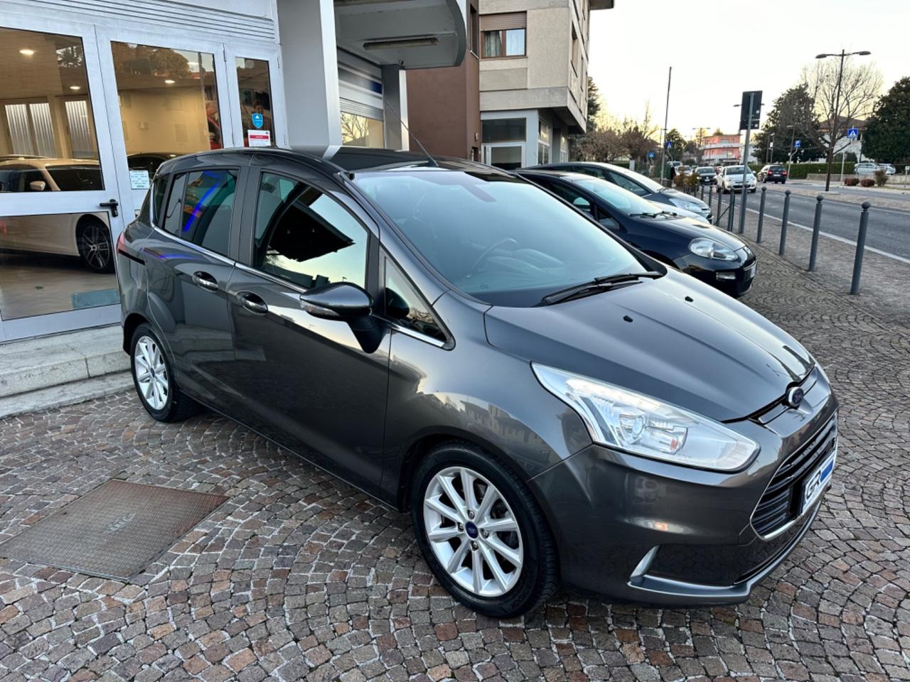 Ford B-Max 1.4Bz 90CV Titanium - Neopatentati