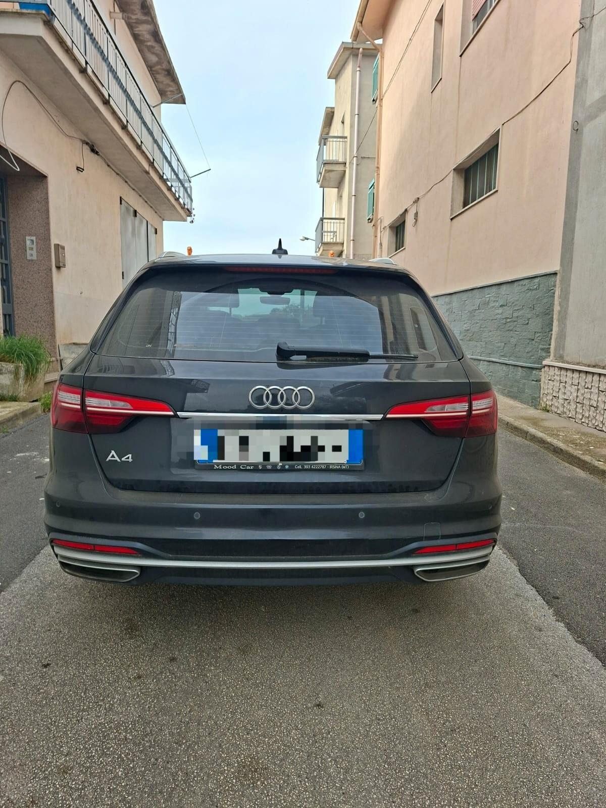 Audi A4 35 TDI/163 CV S tronic Business Advanced