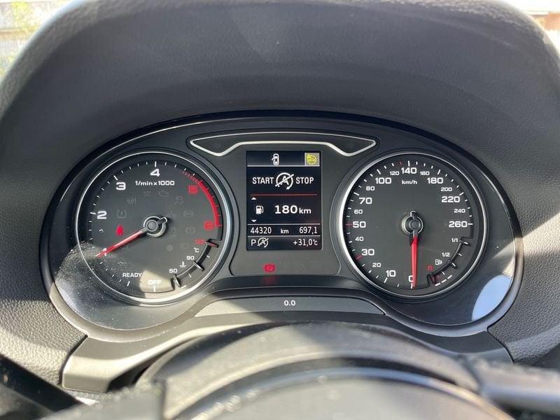 Audi Q2 30 2.0 tdi Admired s-tronic