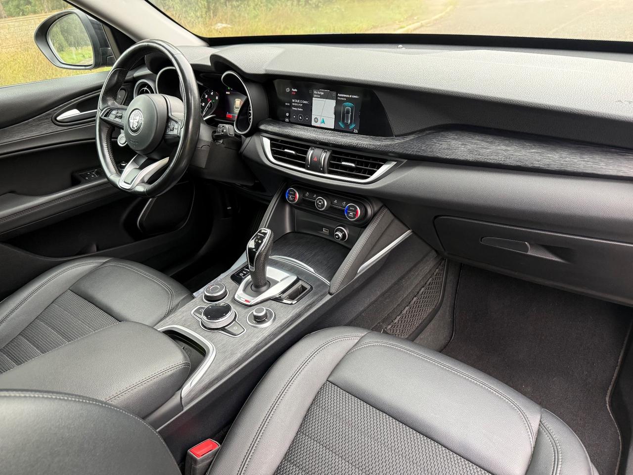 Alfa Romeo Stelvio 2.2 Turbodiesel 190 CV AT8 RWD Executive