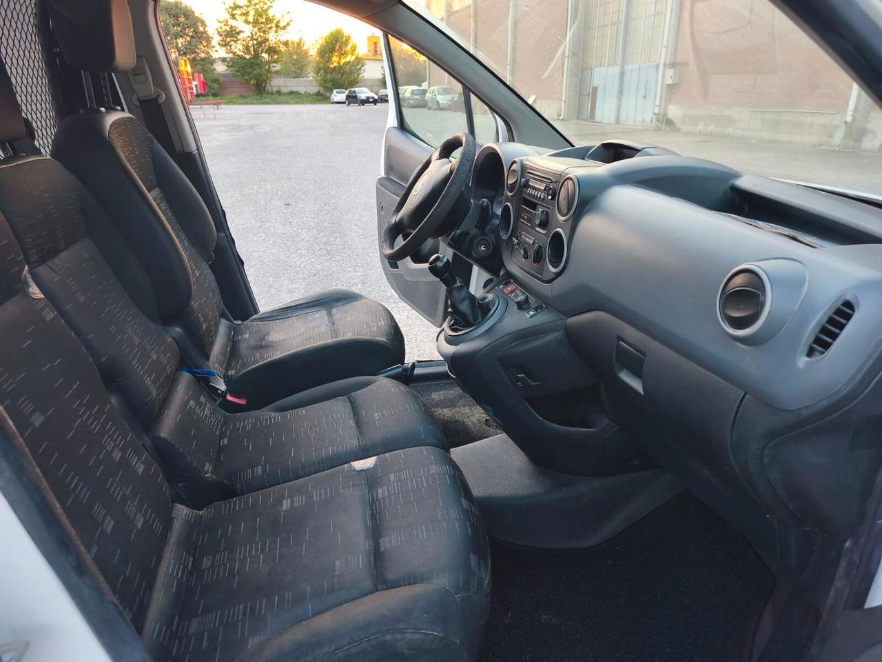 Citroen Berlingo 2010---1.6 Benzina Autocarro