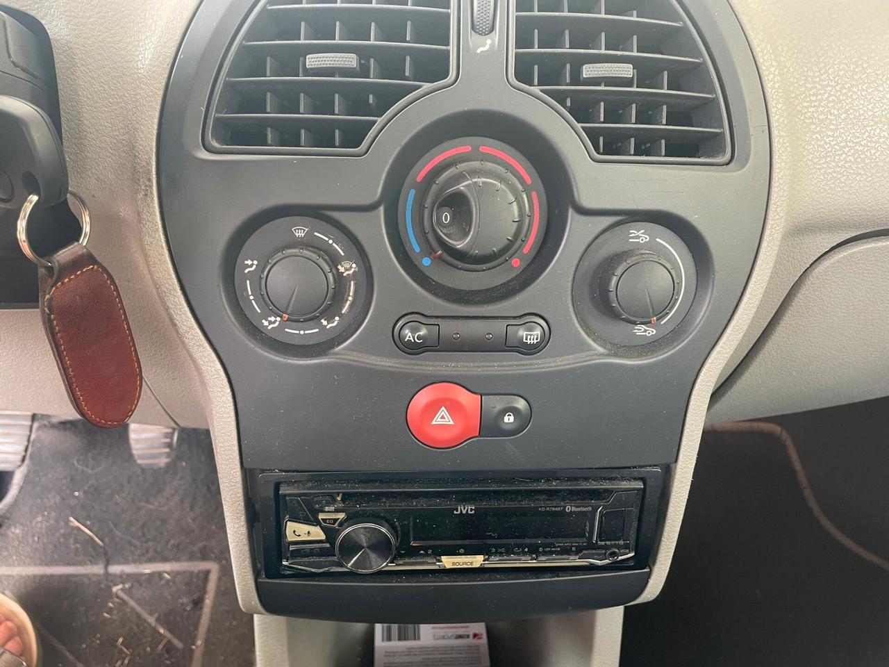Renault Modus 1.2 16V Luxe Privilège