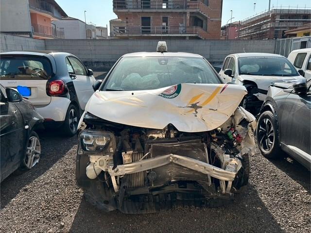 Citroen C3 2023 sinistrata incidentata