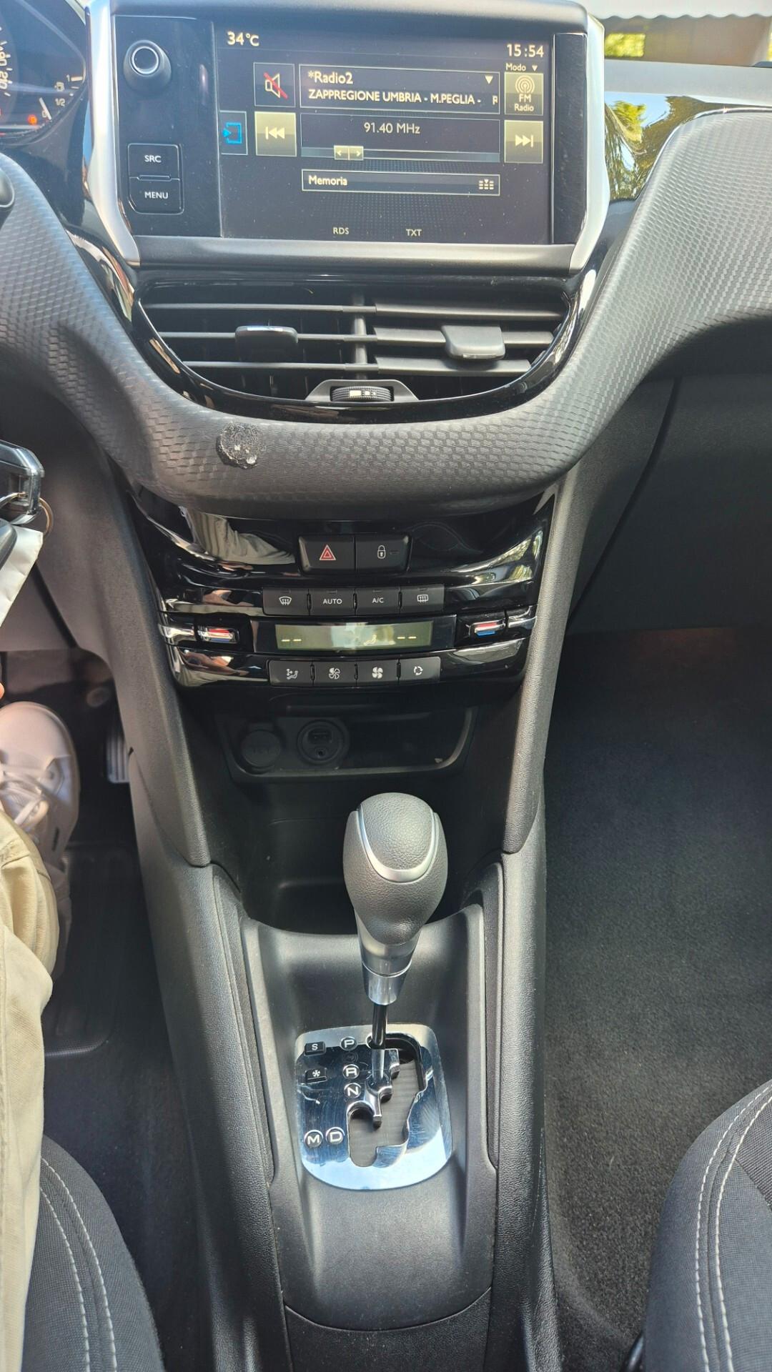 Peugeot 208 PureTech Turbo 110 EAT6 S&S 5 porte Allure