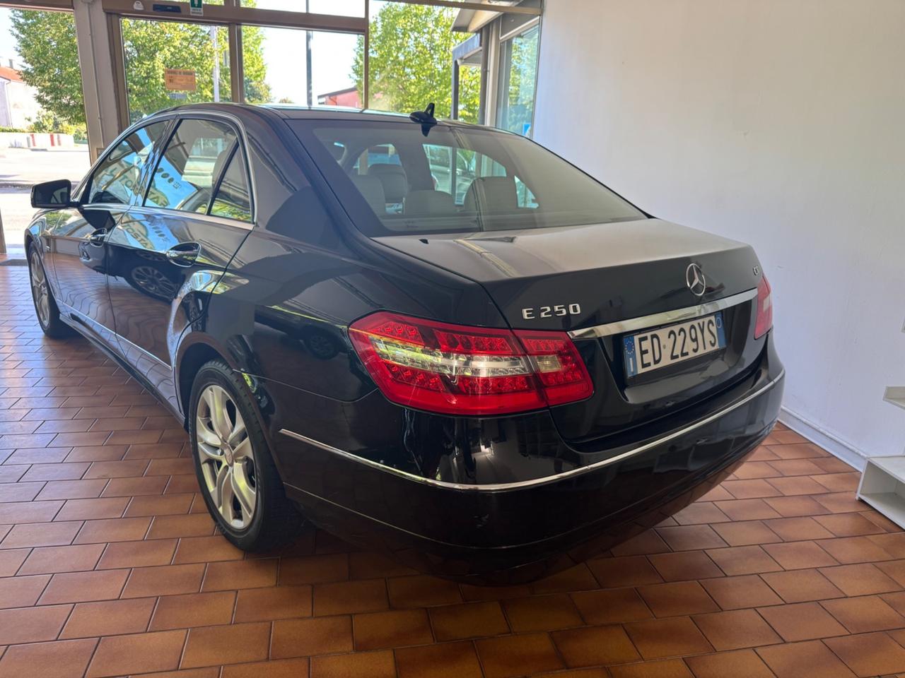 Mercedes-benz E 250 CDI AVANTGARDE EURO 5