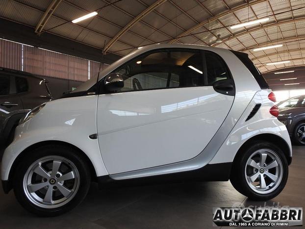 SMART - Fortwo - 1000 52 kW MHD coupé pulse-