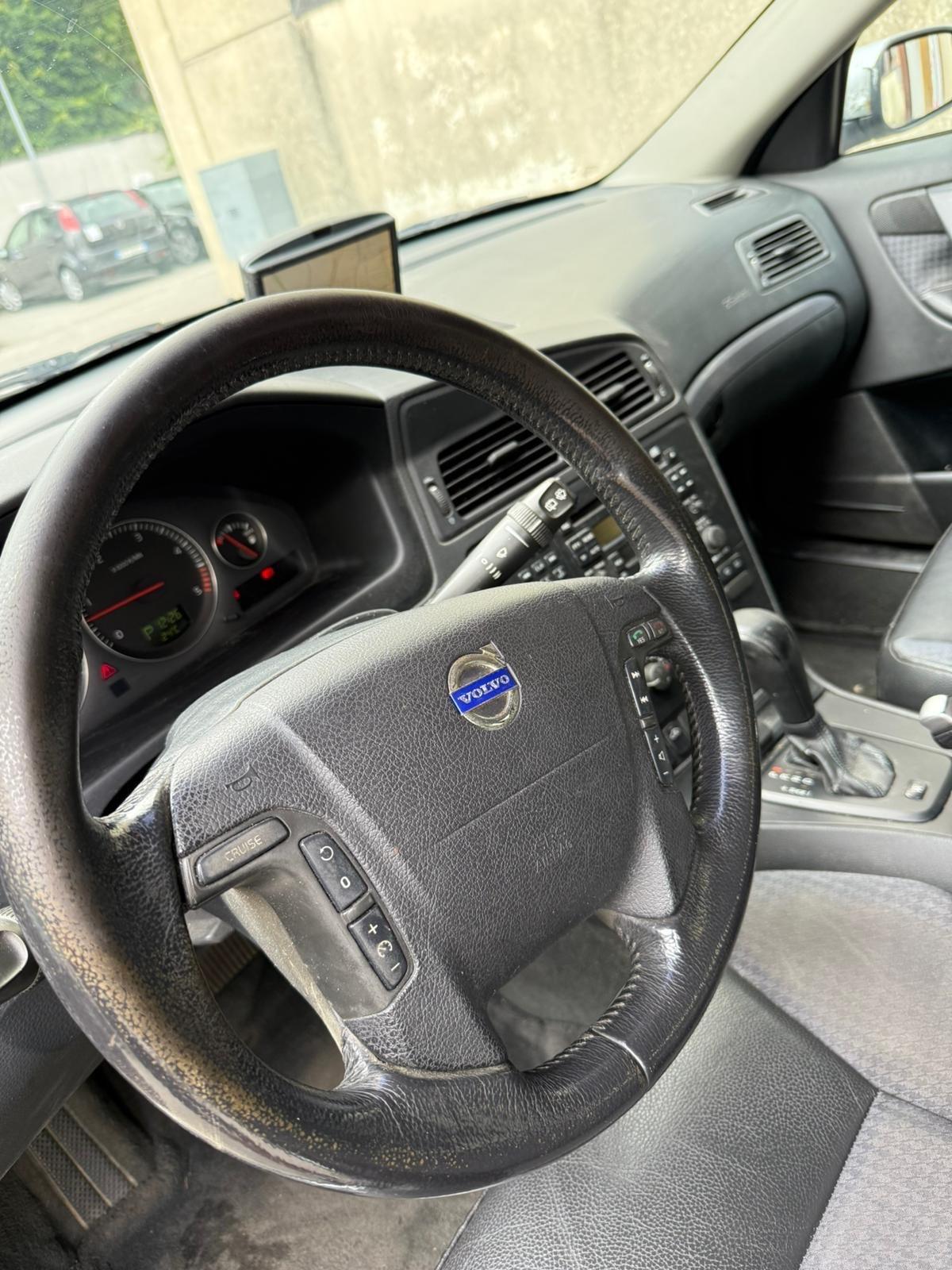 Volvo V70/XC70 V70 2.4 D5 20V cat Summum