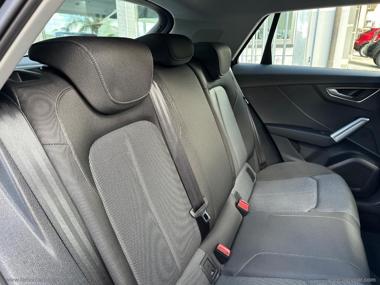 AUDI Q2 30 TDI Business Advanced