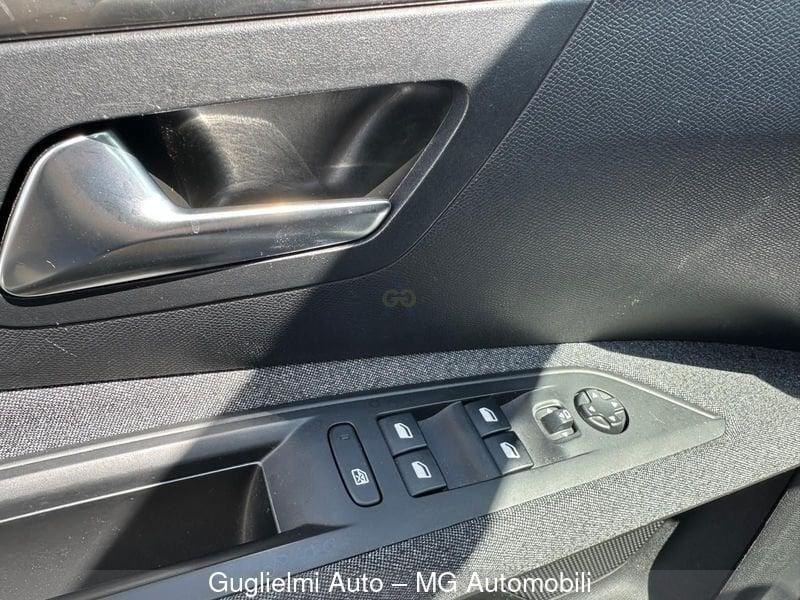 Peugeot 3008 BlueHDi 120 S&S Business