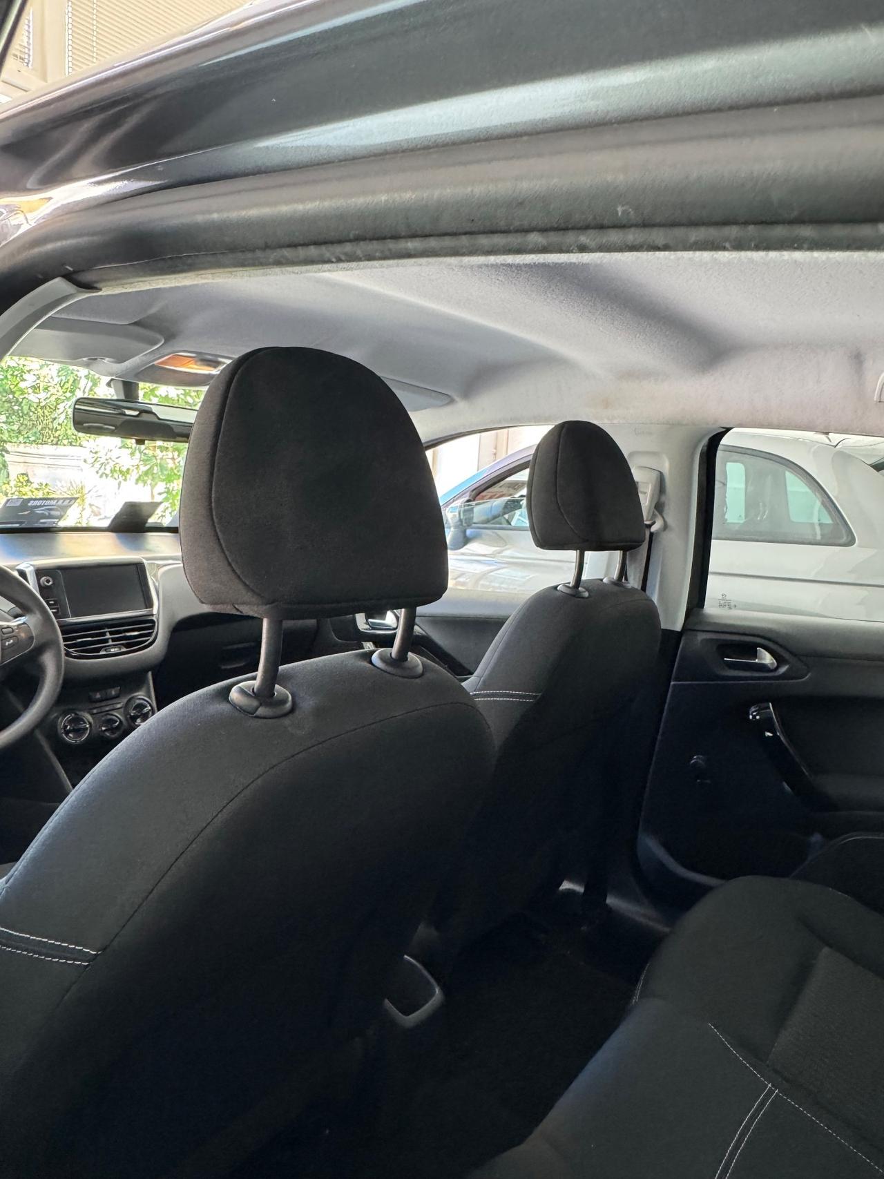 Peugeot 208 PureTech 82 5 porte Allure