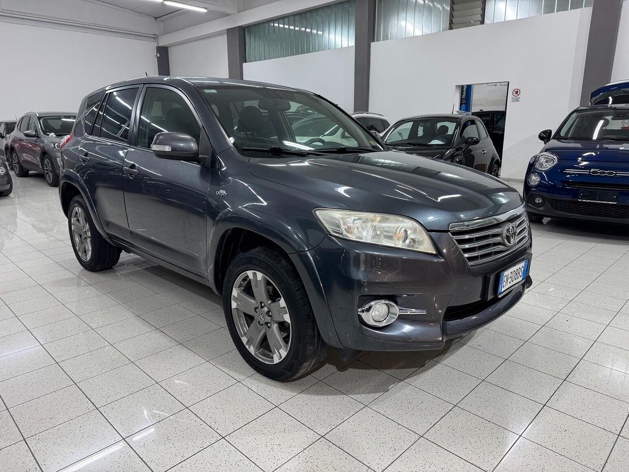 RAV4 2.2 D-Cat 150CV auto PREZZO VELOCE
