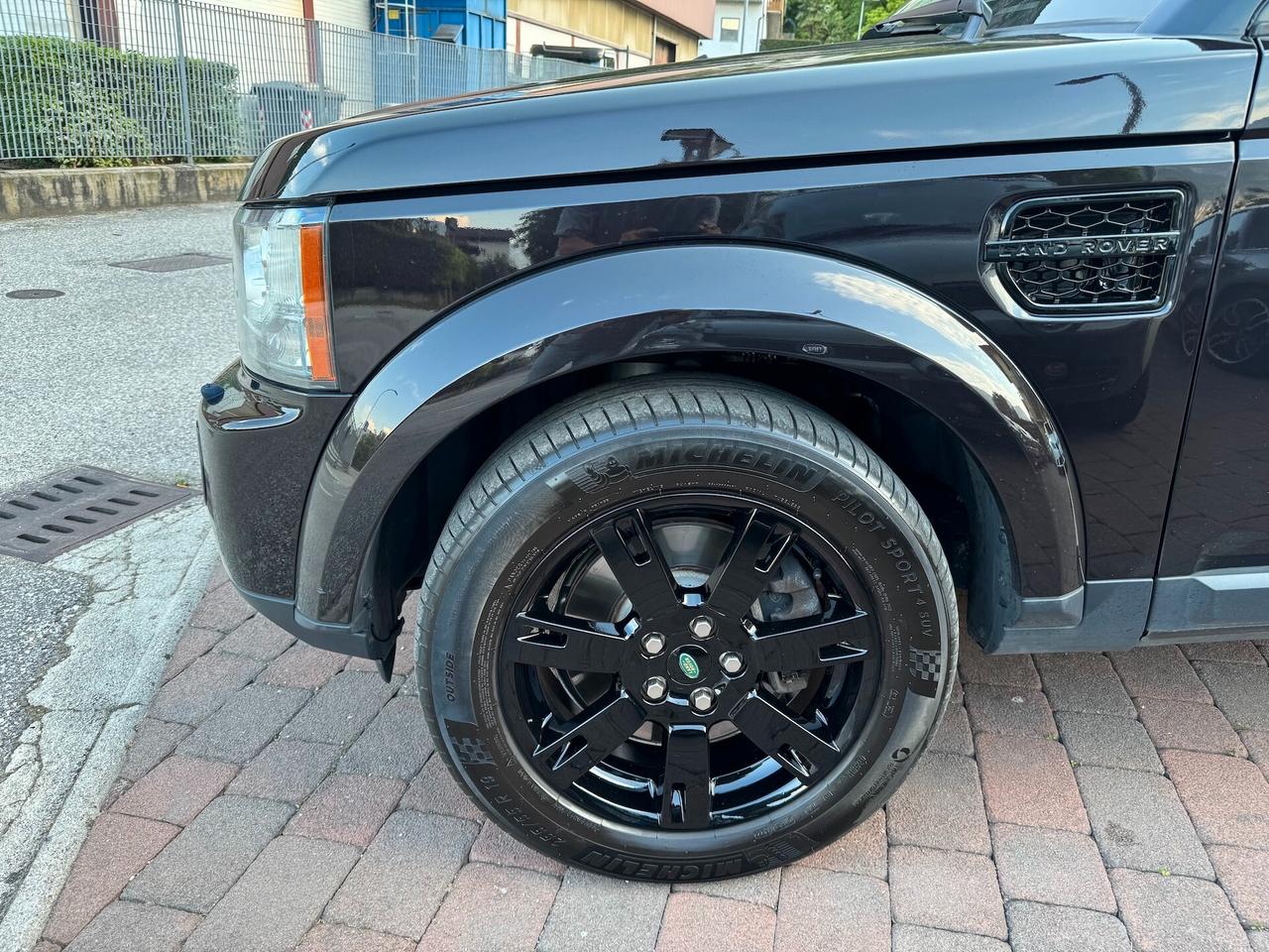Land Rover Discovery 4 3.0 TDV6 SE