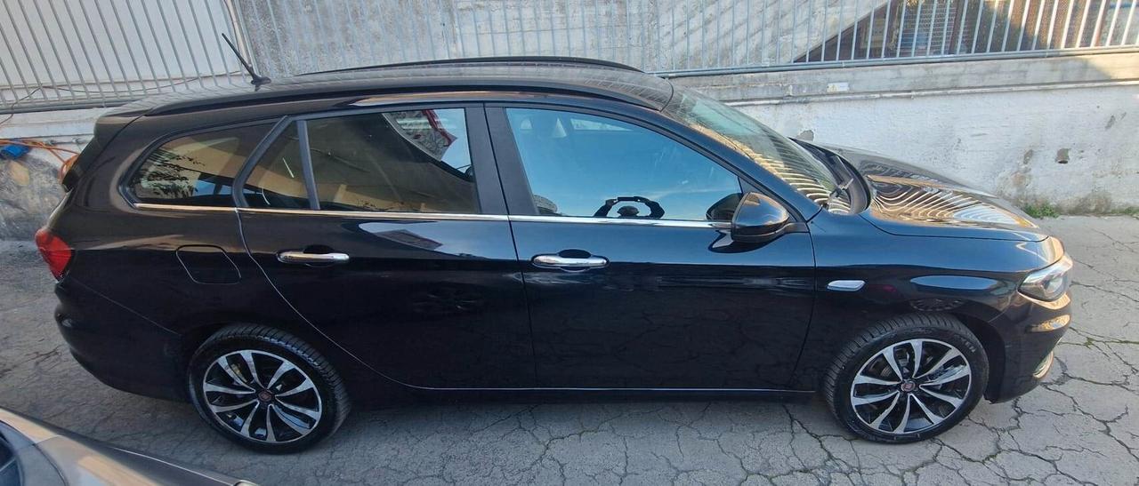 Fiat Tipo 1.6 Mjt S&S DCT SW Lounge