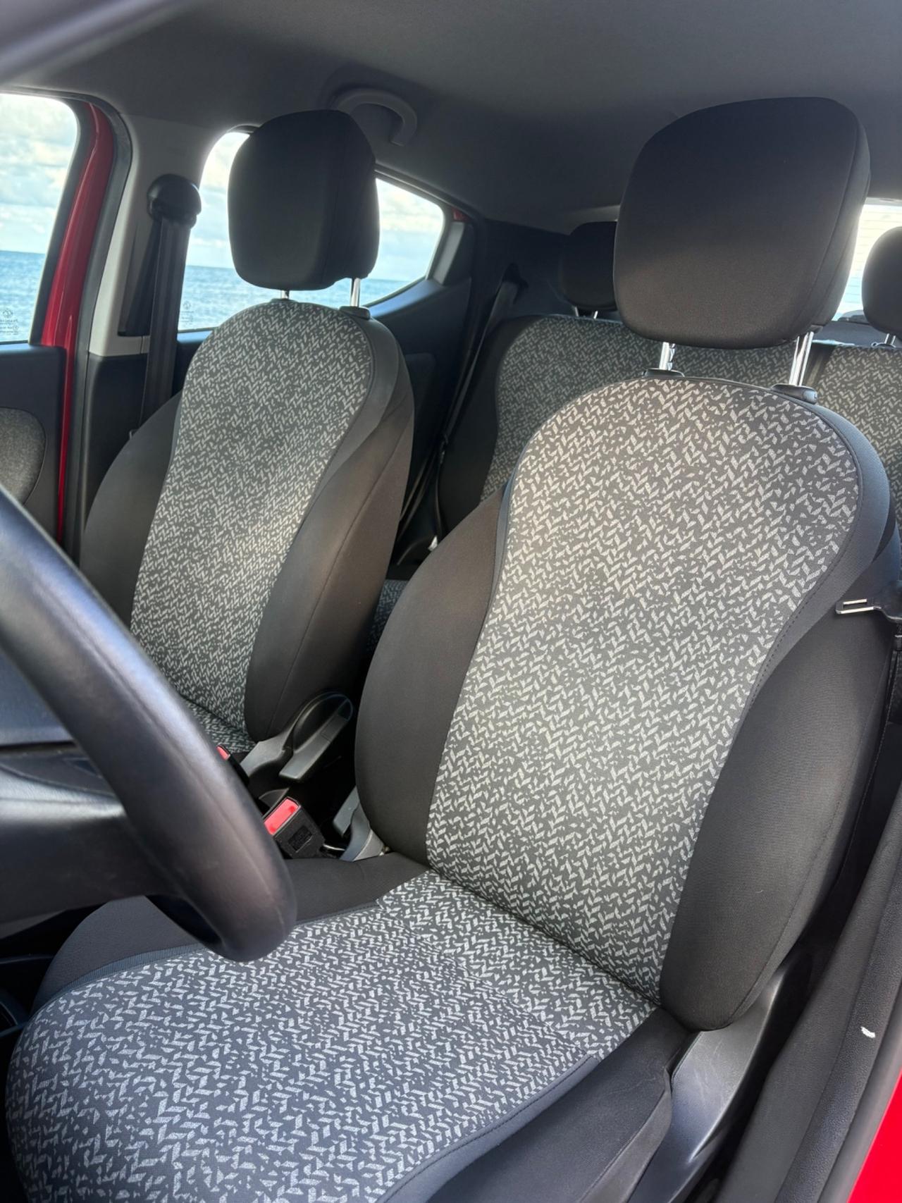 Lancia Ypsilon 1.0 FireFly 5 porte Hybrid