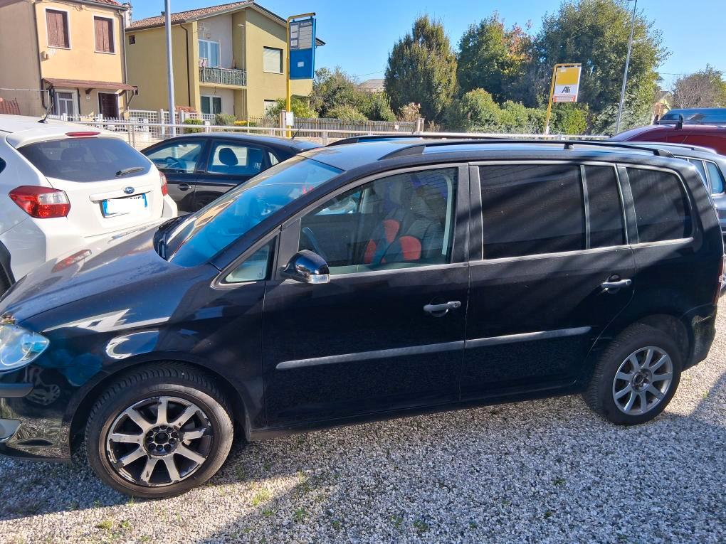 Volkswagen TOURAN 2.0 BENZINA METANO