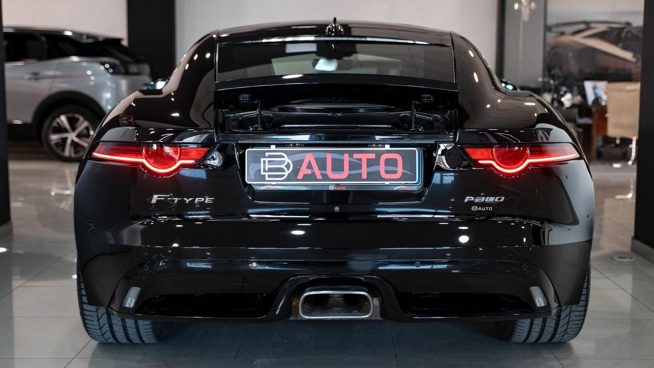 Jaguar F-Type COUPE 2.0 RWD 300CV R DYNAMIC AUTO XENO NAVI PELLE FULL OPTIONAL