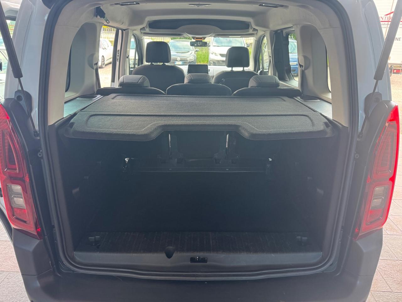 Fiat Doblo Doblò 1.6 MJT 105CV S&S PC Combi N1 Lounge. 5 posti